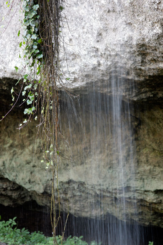 http://www.bluebelton.com/09/perso/vez/riviere4.jpg